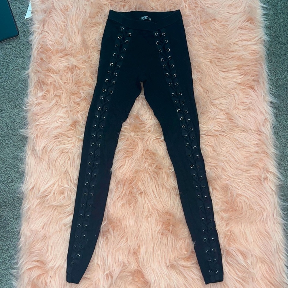 Cross Leggings